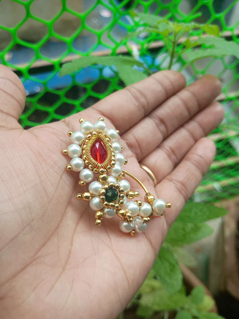 Archana's Floral Glow Nath ✨