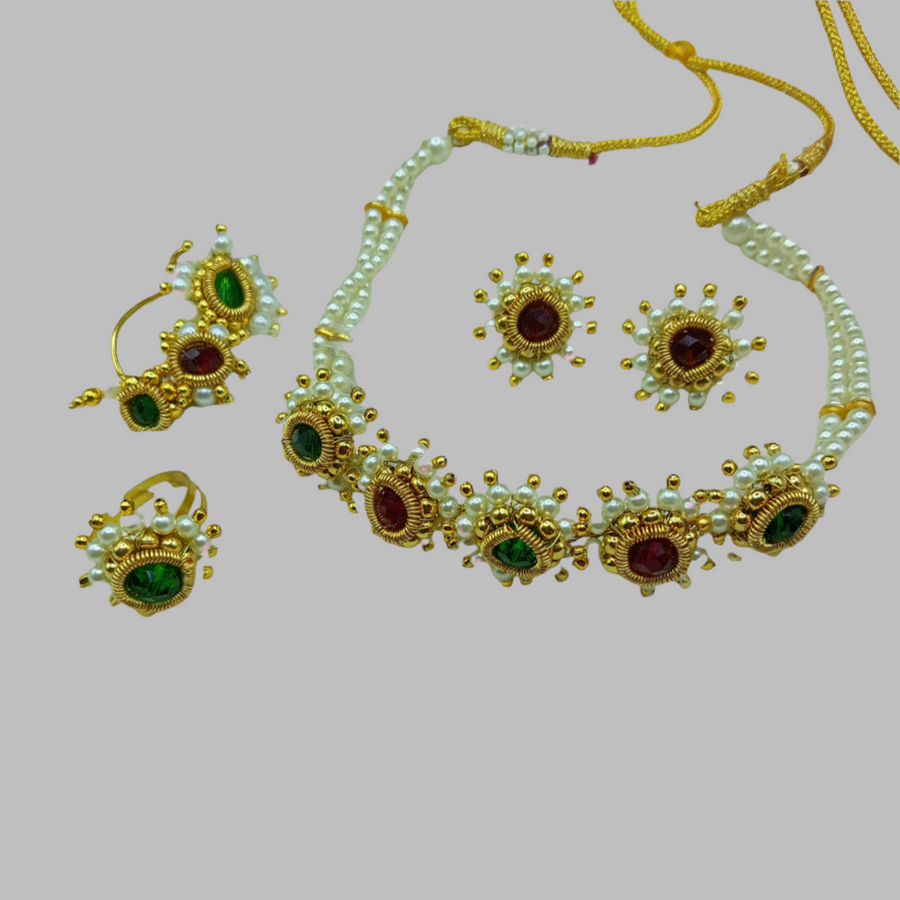 Necklace set